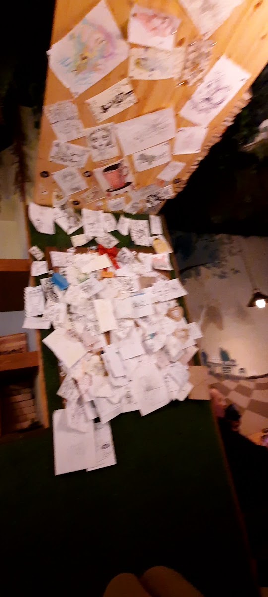 Alice In Wonderland / Алиса В Стране Чудес-2